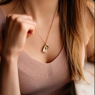 Sofia - Geometric pendant necklace with envelope-Bondi Label